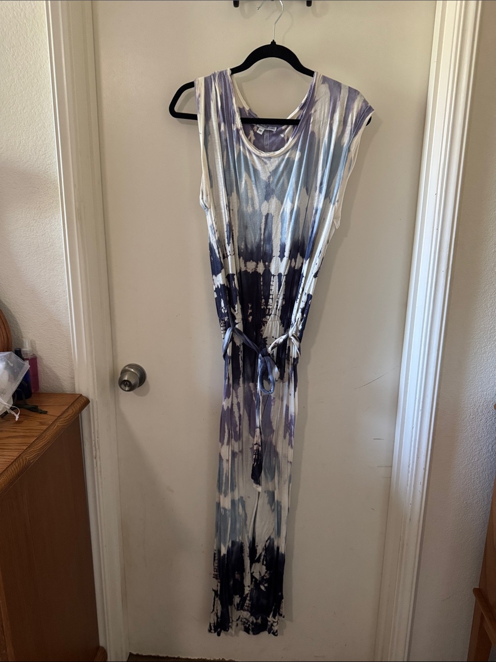 Young Fabulous & Broke Sleeveless Tie-Dye Maxi Dress in Blue and White